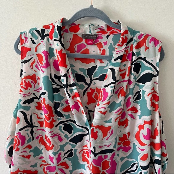 Vince Camuto Orange Pink Blue V-Neck Sleeveless Top. Size 3XL. - Picture 2 of 11